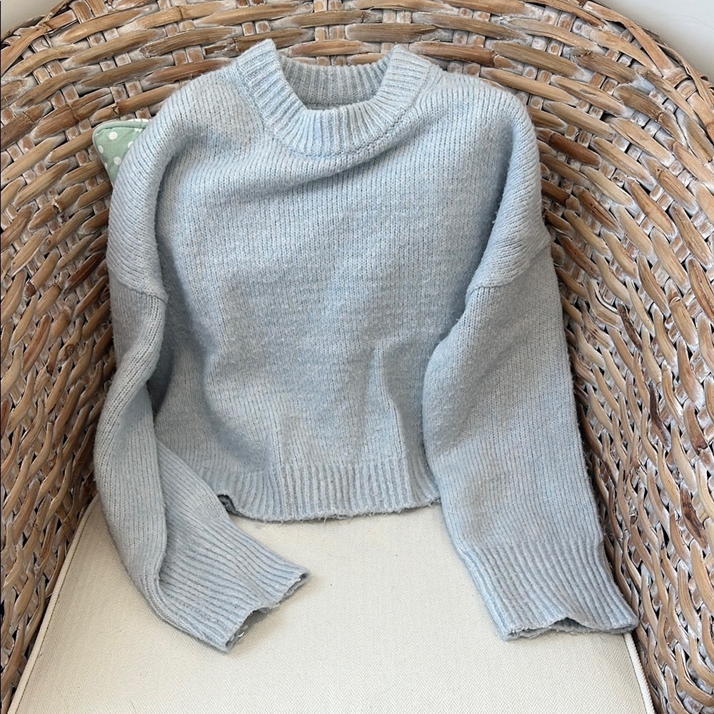 Abercrombie & Fitch Light Blue Sweater